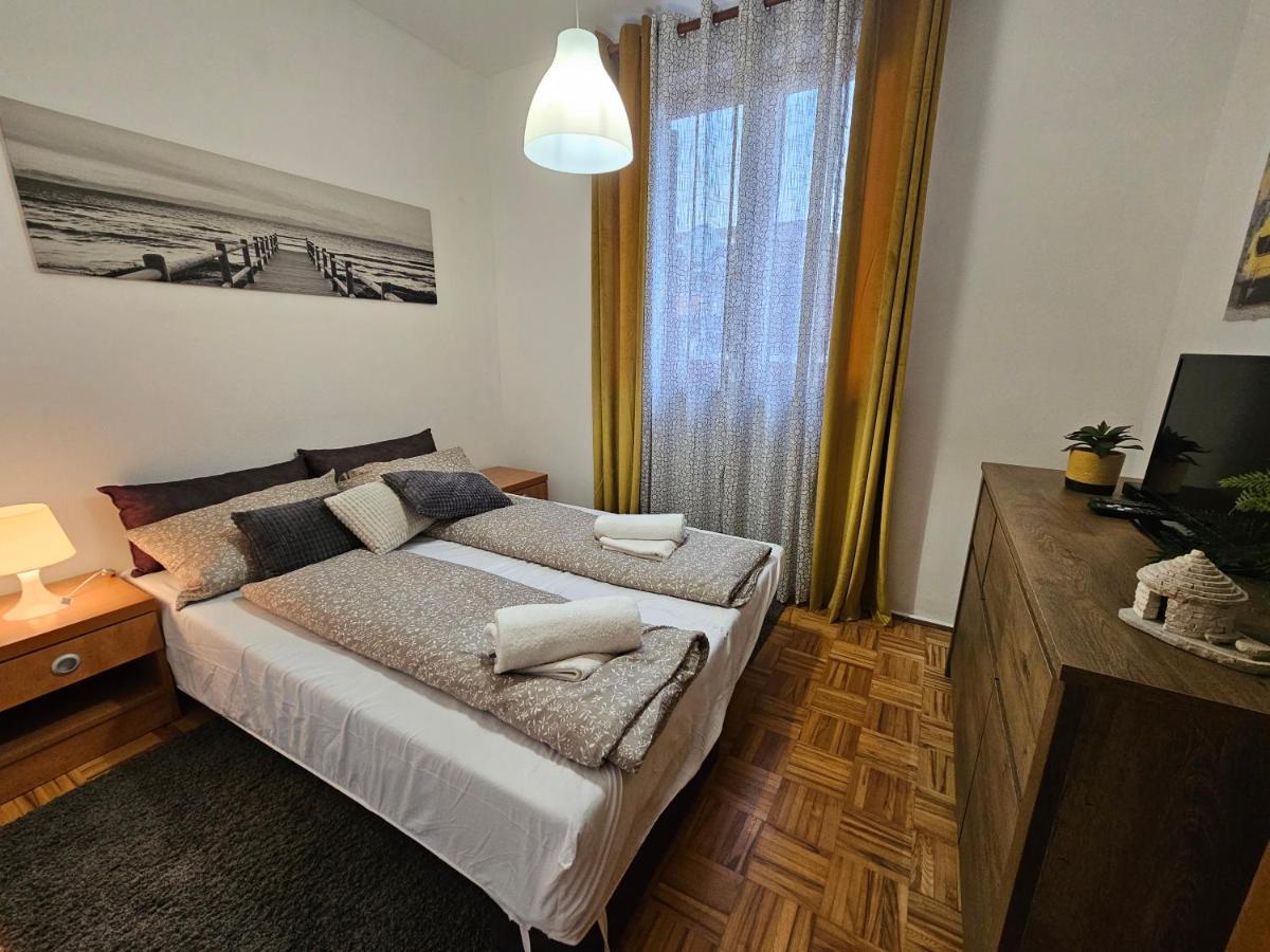 Apartment Gloria Ровінь Екстер'єр фото