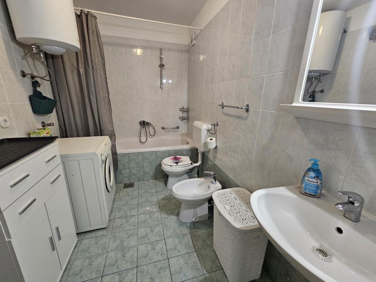 Apartment Gloria Ровінь Екстер'єр фото